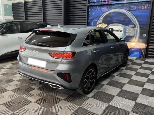 Kia Ceed 1.5 t-gdi 160ch gt line dct7 — photo 4