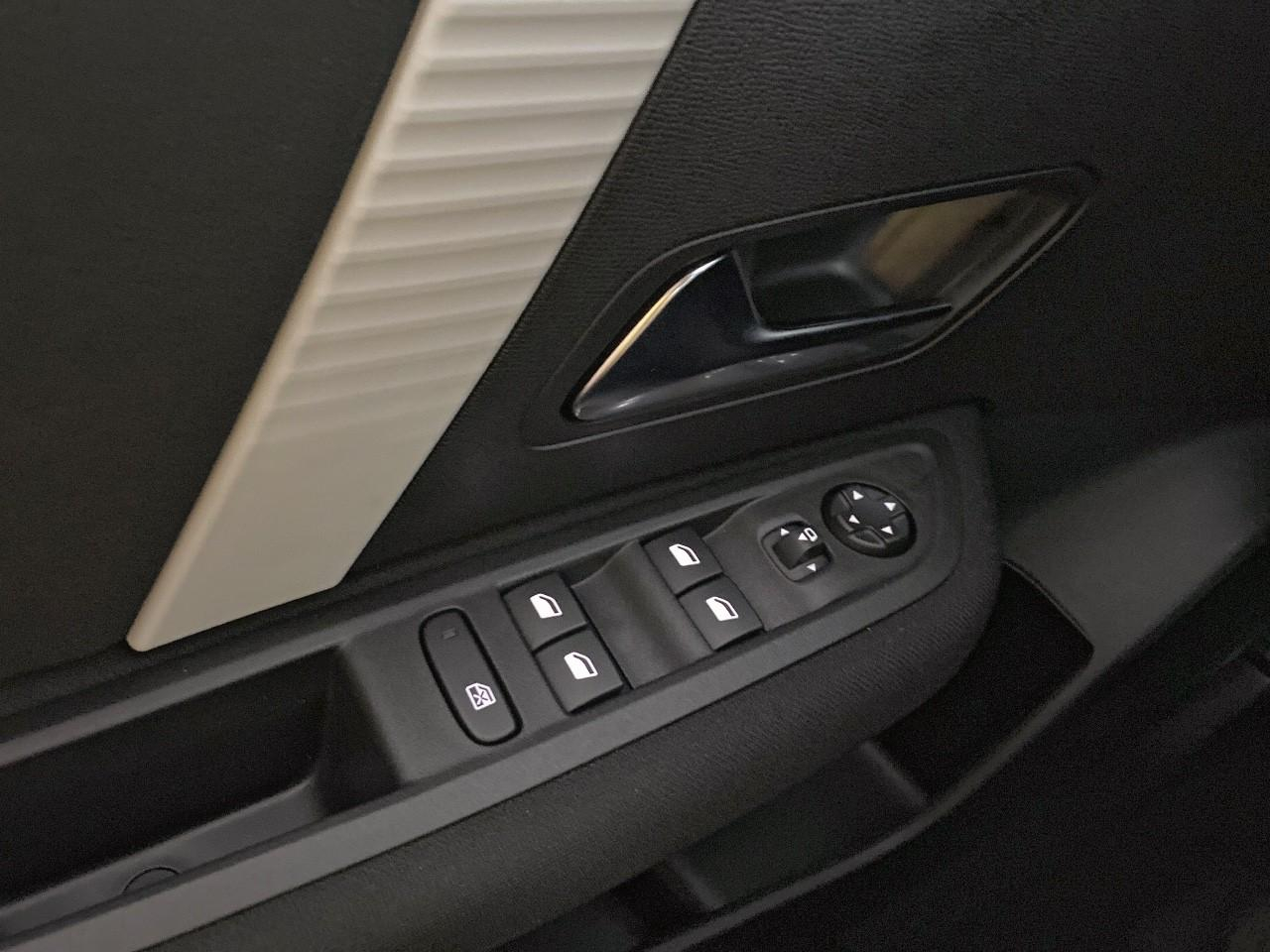 Citroën C4 hybride 145 ch e-dcs6 business — photo 20