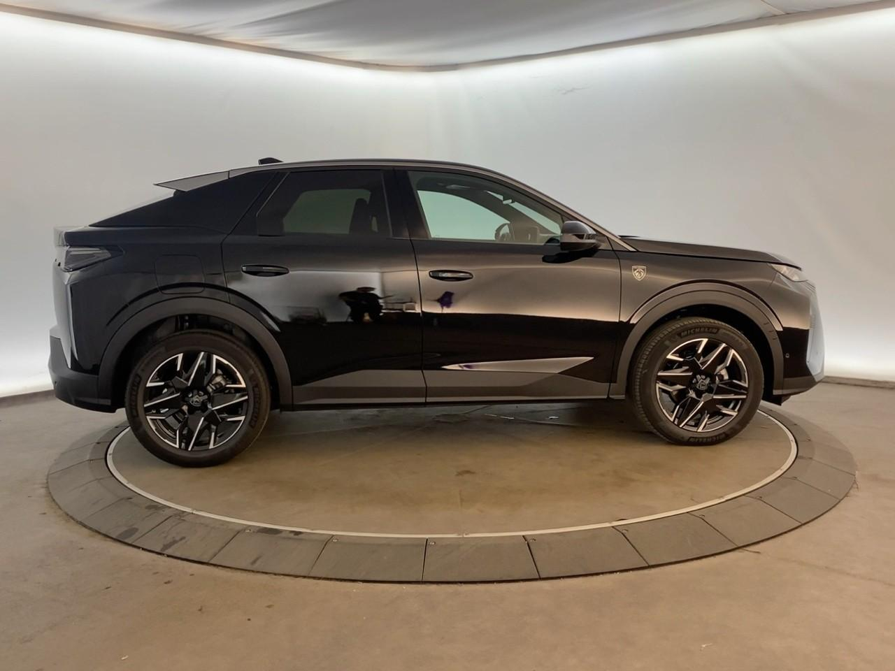 Peugeot 3008 hybrid 145 e-dcs6 gt — photo 4