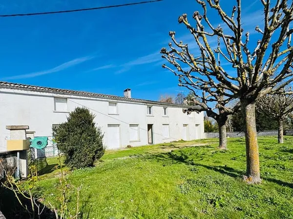 Maison 13 pièces 329 m²