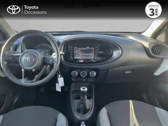 Toyota Aygo x 1.0 vvt-i 72ch dynamic my23 — photo 8