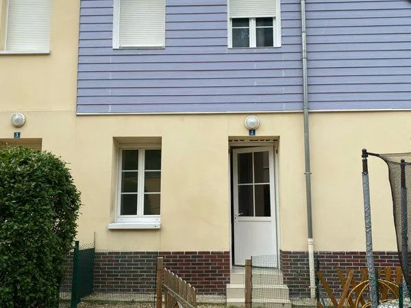 F2 rez de chaussée avec jardin et garage