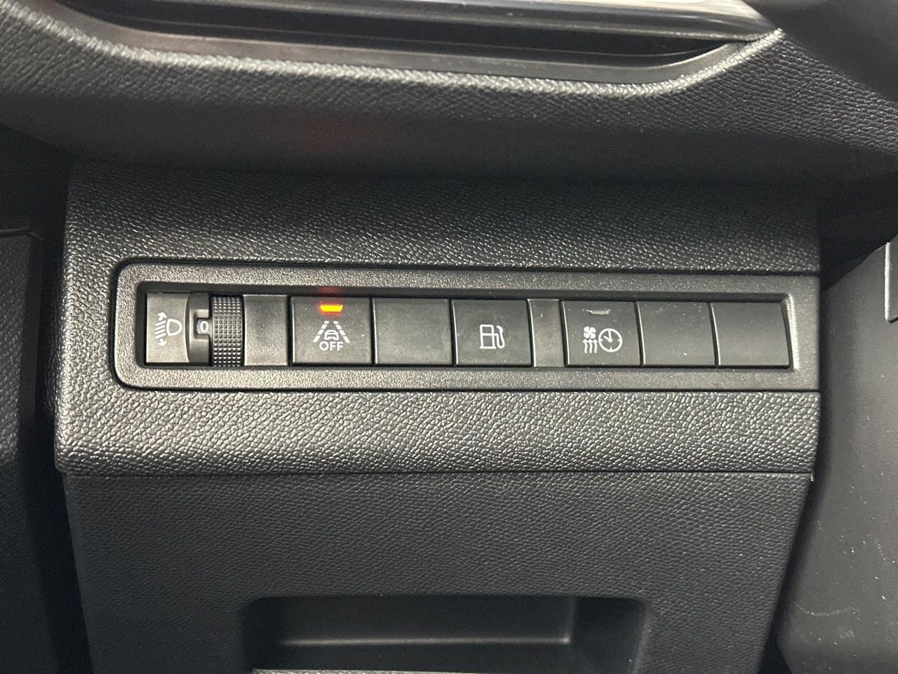 Peugeot 3008 hybrid 225 e-eat8 allure — photo 19