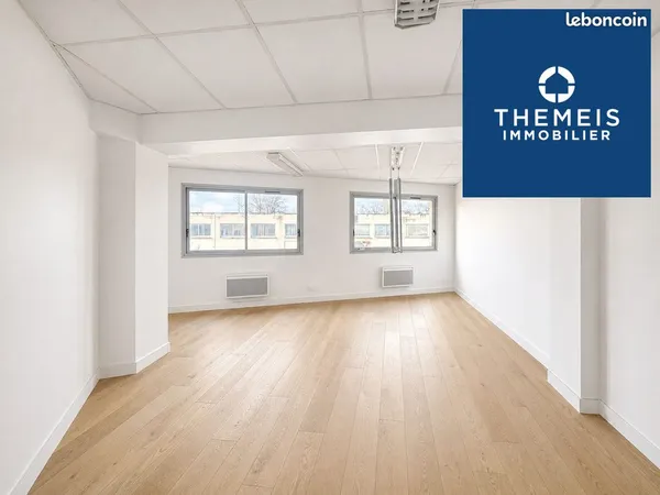 Bureaux 32 m² COIGNIERES