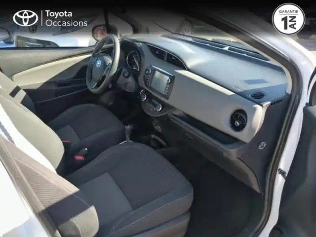 Toyota Yaris 110 vvt-i ultimate cvt 5p — photo 6