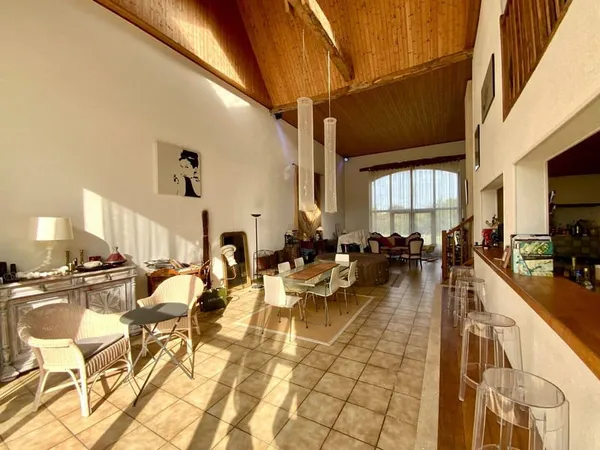 Maison 6 pièces 186 m²