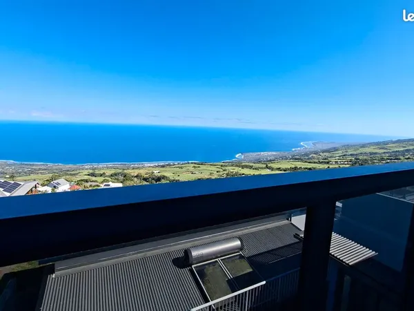 Villa F4 RECENTE avec suite parentale , sous-sol aménagé et Vue Mer