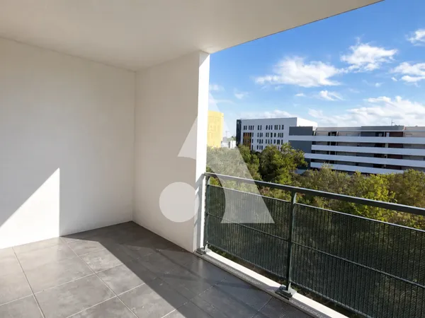 MONTPELLIER PIERRE-VIVES- STUDIO 22,58 m2 AVEC TERRASSE ET PARKING