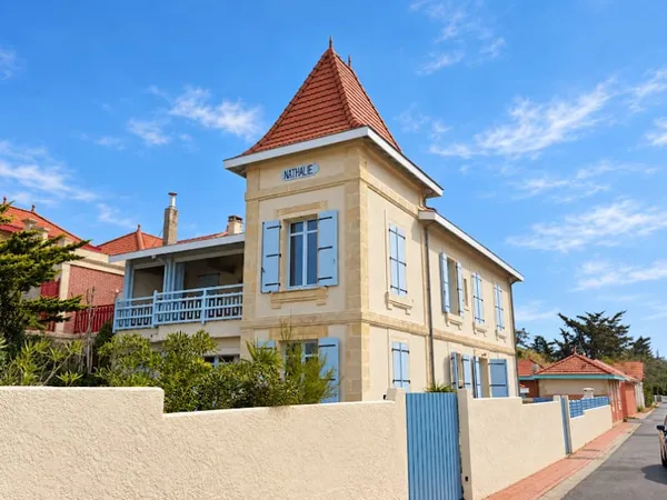 Maison 8 pièces 200 m²