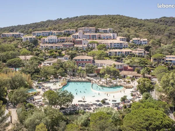 T2 meublé 27 m² + terrasse - Grimaud - 850 tout compris - Jusqu'à mars