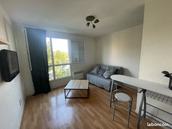 🔑 Studio meublé et équipé - Campus Fonderie