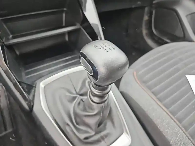 Peugeot 208 puretech 100 s&amp;s bvm6 — photo 14