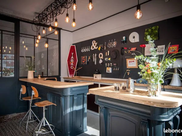 👉 Superbe local de 43 m² avec terrasse