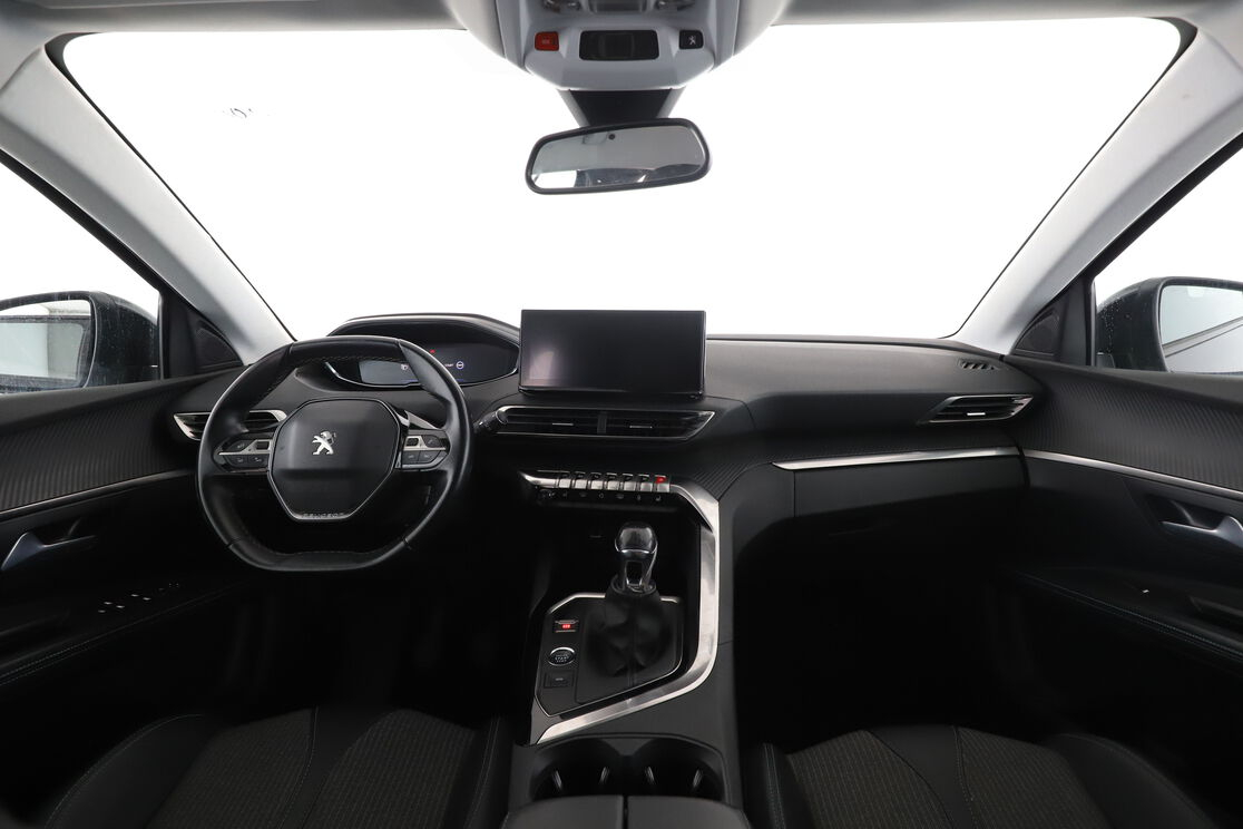 Peugeot 5008 1.5 Blue-HDi Allure — photo 11