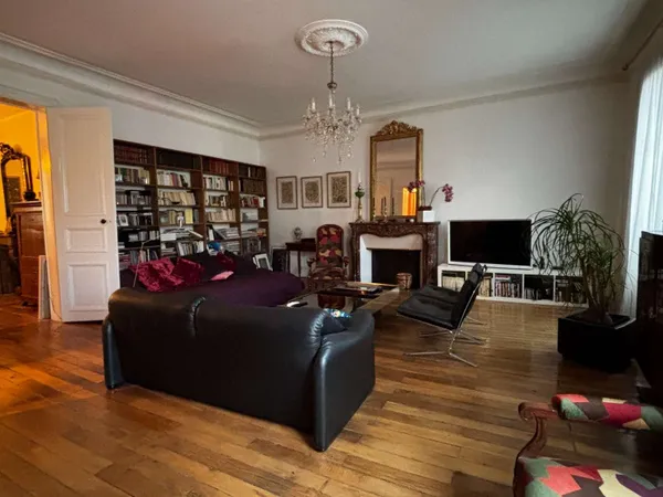 Appartement 4 pièces 150 m²