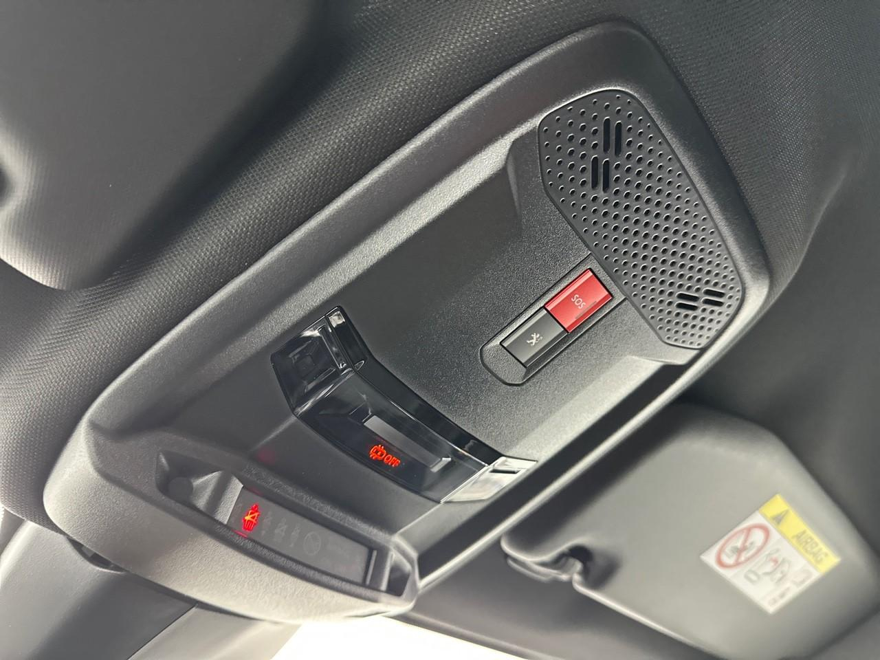 Peugeot 208 puretech 100 s&s bvm6 gt pack — photo 3