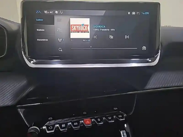 Peugeot 2008 puretech 130 s&amp;s eat8 — photo 19