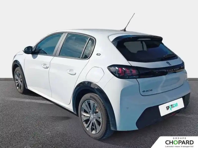 Peugeot 208 electrique 50 kwh 136ch — photo 71