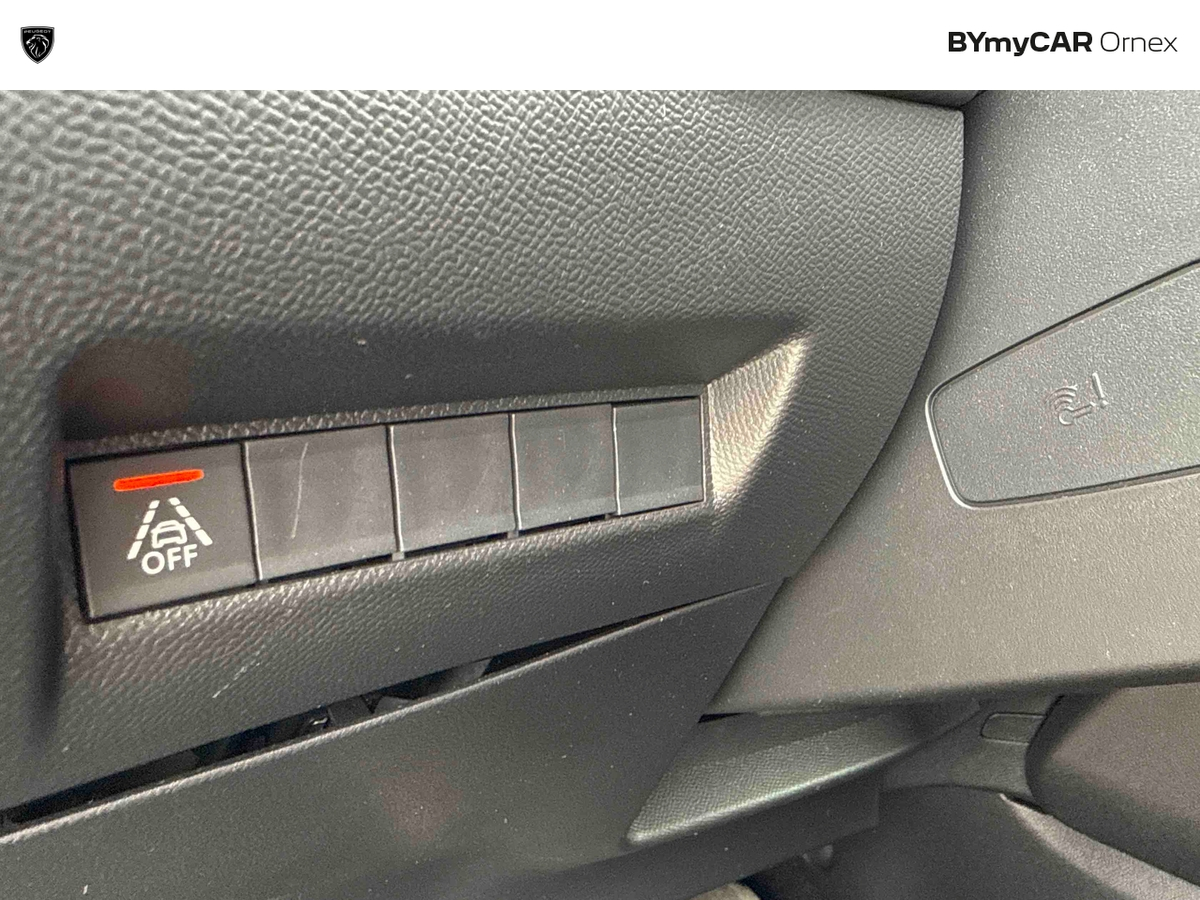 Peugeot 208 PureTech 100 S&amp;S EAT8 — photo 21