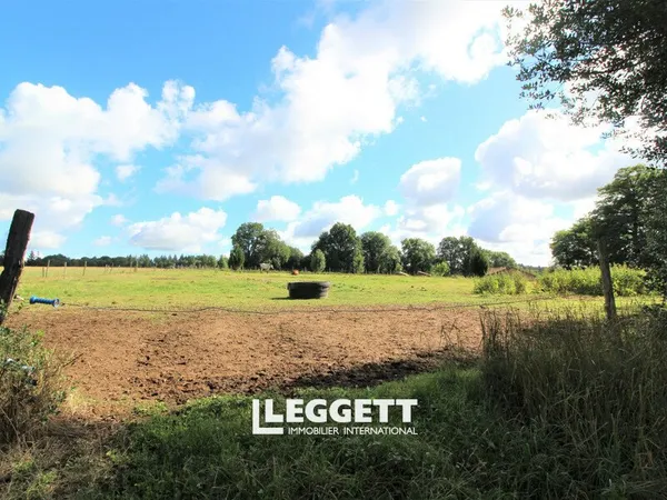 Terrain NaN pièce(s), LES SALLES-LAVAUGUYON