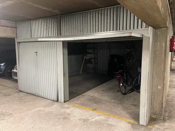 Loue parking sous-terrain - 20m²