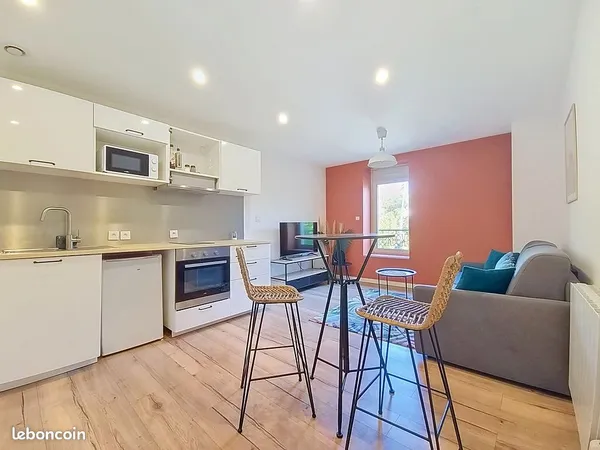 Studio 1 pièce 28 m²