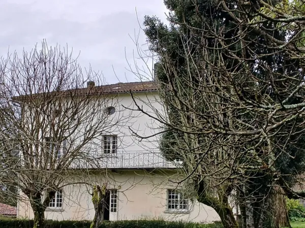 Demeure de ville et village 7 pièces 205 m²