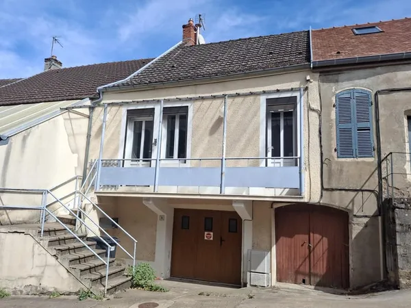 Chambolle-Musigny, Maison de village 3 pièces avec garage et