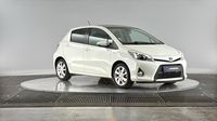 Toyota Yaris HSD 100h Style 5p — photo 3