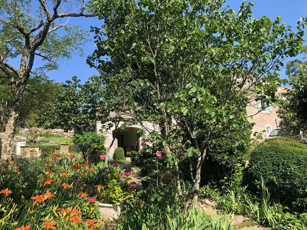 Maison 9 pièces 260 m²