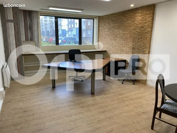 Bureau 32 m²