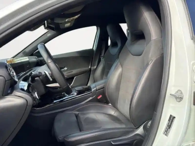 Mercedes Classe A 200 d 150ch amg line 8g-dct — photo 9