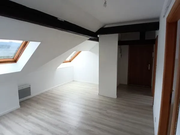 Appartement 2 pièces dans immeuble de caractère