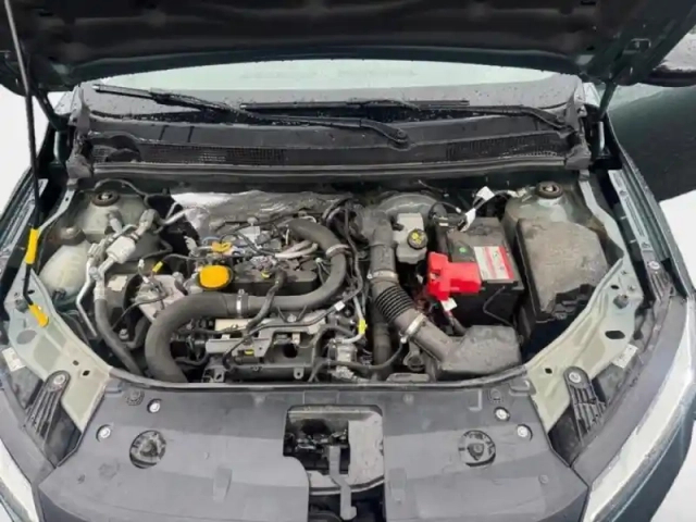 Dacia Sandero 1.0 tce 90ch journey — photo 9