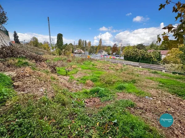 Terrain 551 m²