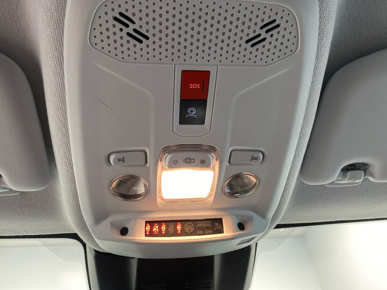 Peugeot 208 100 s&s bvm6 allure — photo 16