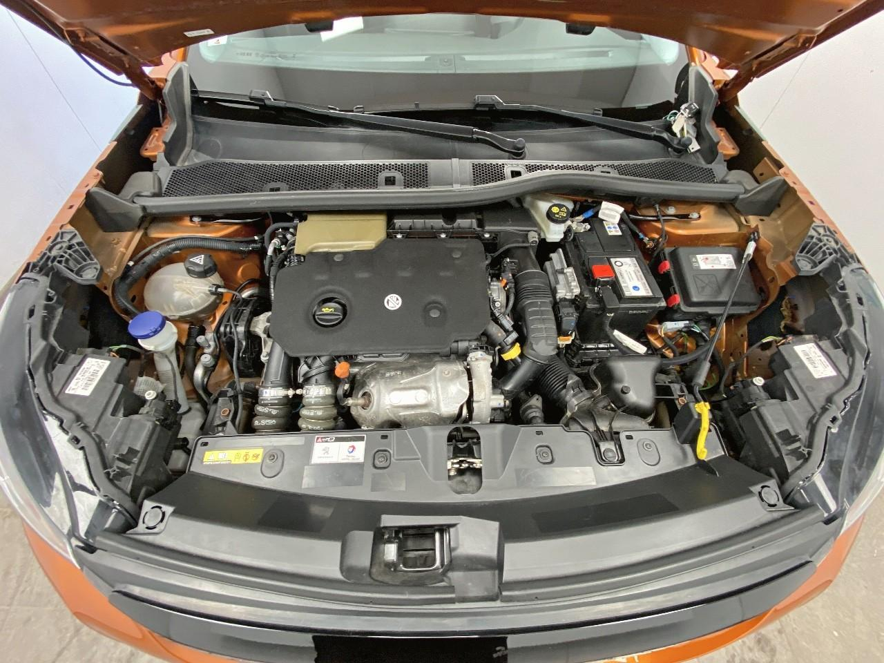 Peugeot 2008 bluehdi 130 s&s eat8 allure pack — photo 14