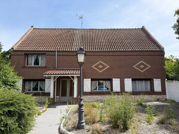 Maison de ville 13 pièces 175 m²