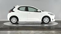 Toyota Yaris 116h Dynamic 5p MY22 — photo 4