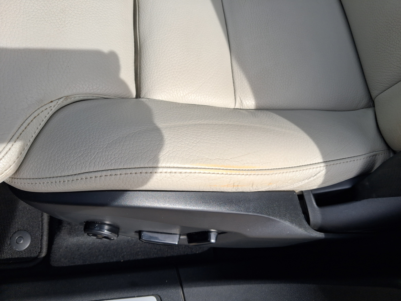 Volvo XC60 D5 AWD 235 ch Geartronic 8 — photo 104