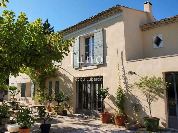 Maison 13 pièces 650 m²