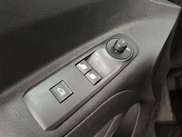 Peugeot Partner fourgon standard 650 kg bluehdi 100 s&amp;s bvm5 — photo 17