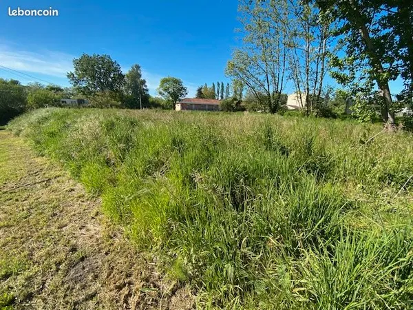Terrain constructible 1500 m² à DAX - Belle opportunité