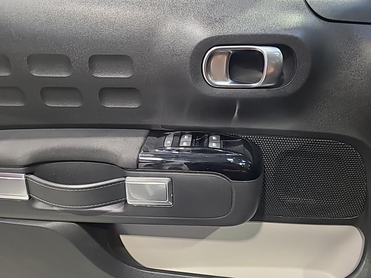 Citroën C3 puretech 110 s&s eat6 shine — photo 25