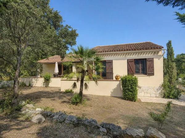Villa 110 m2 de plain pied sur SOUS SOL COMPLET • Terrain 1 500 m² • Sans vis-à-vis