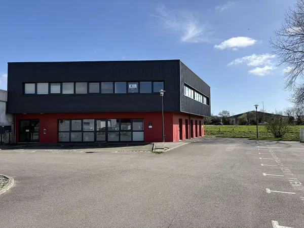 Bureaux 166 m²