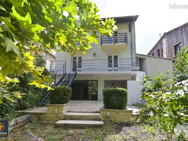 Maison 6 pièces 176 m²