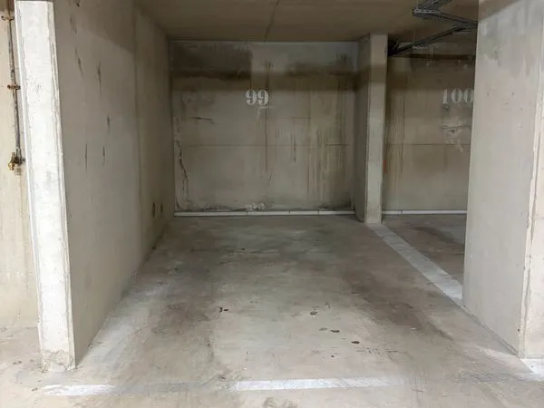Parking à louer 80/mois - Noisy-Champs - sécurisé - sous-sol