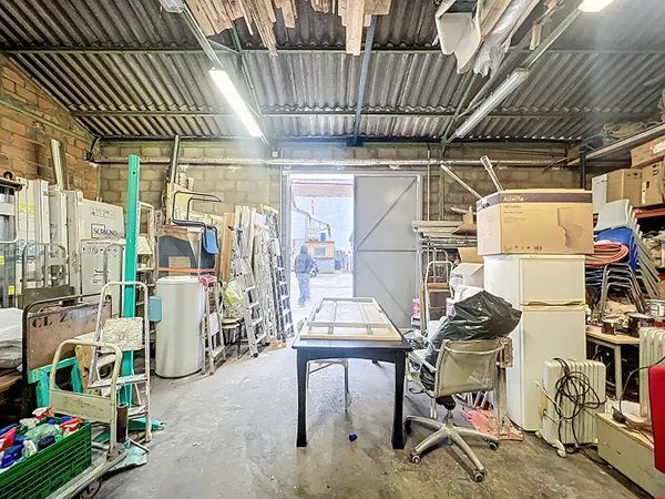 Local commercial 77 m²