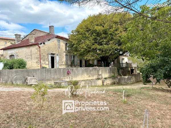 Maison 7 pièces 252 m²